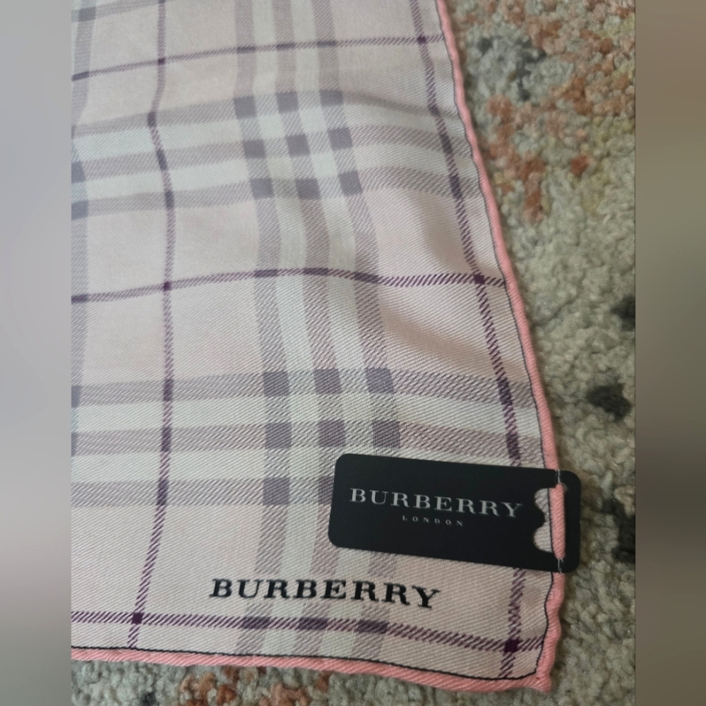 NEW Burberry Silk Cotton Pink Novacheck Neck Scarf/Handkerchief! - Picture 5 of 7